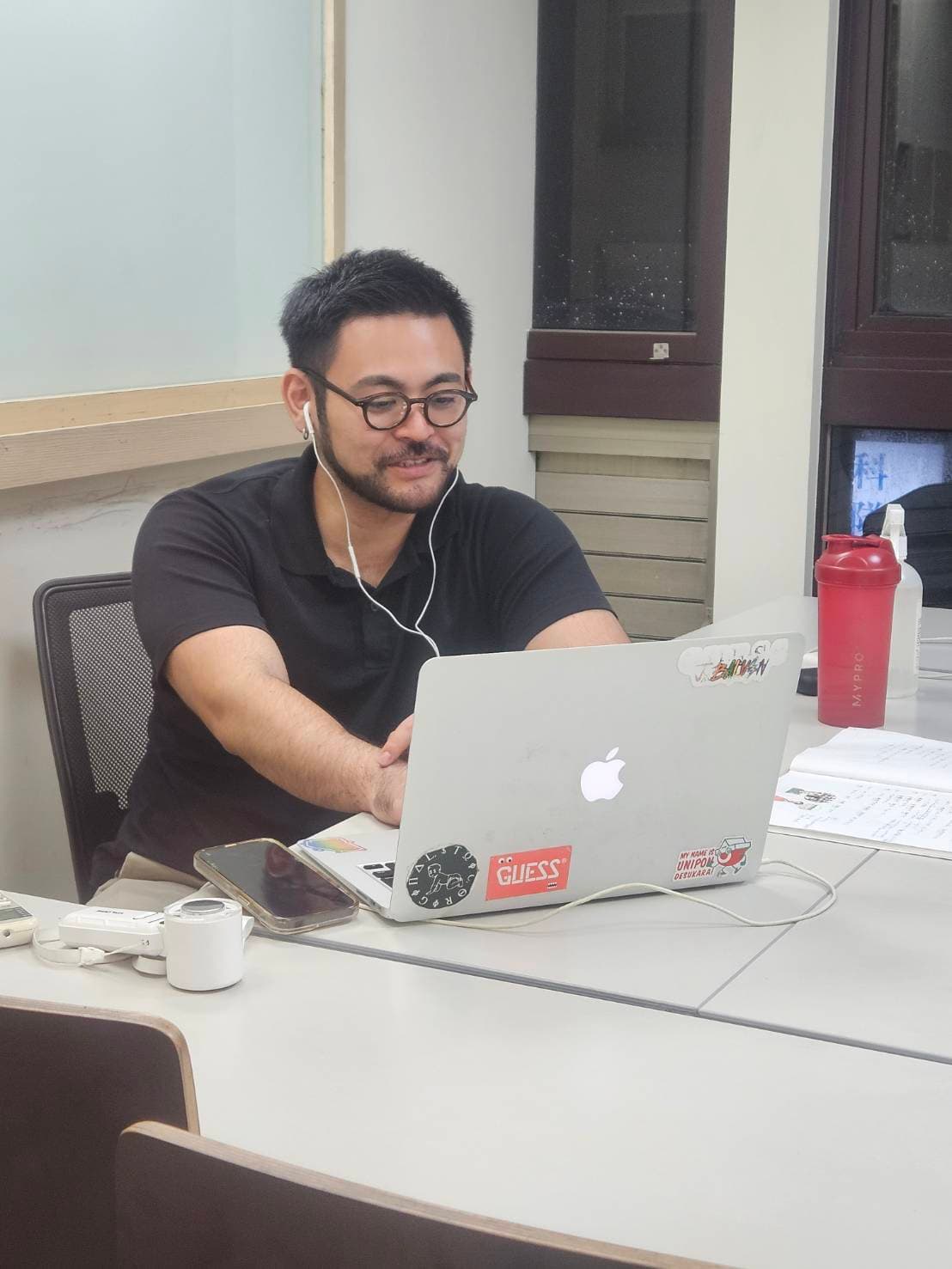 Online Mandarin lesson with a GEOS instructor