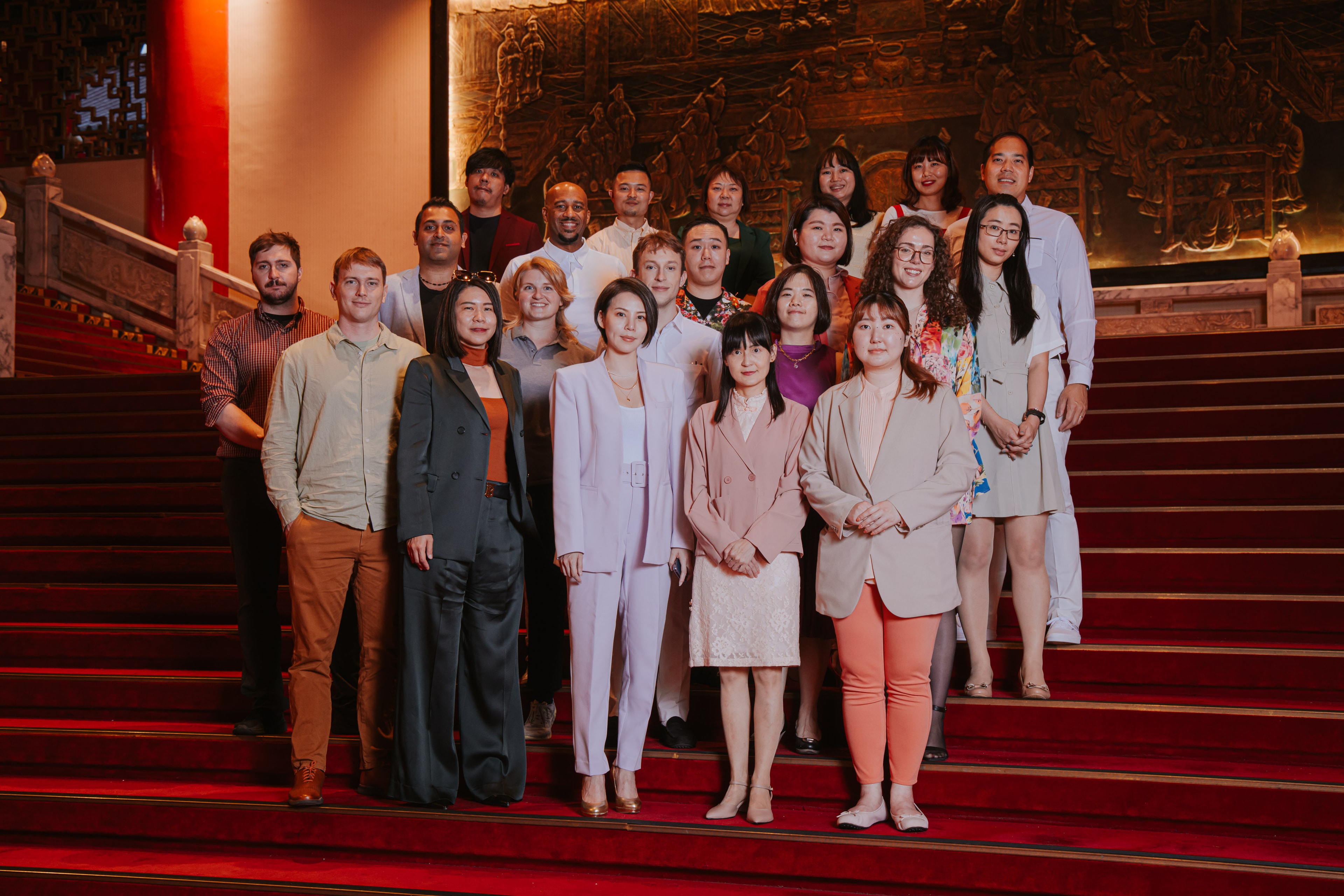 International students in the GEOS Club community